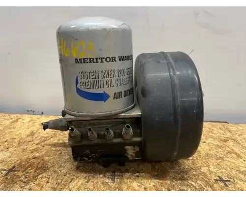Hino 338 Air Drier
