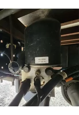 Hino 338 Air Drier