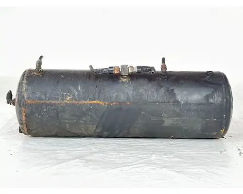 Hino 338 Air Tank