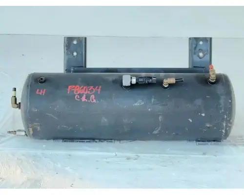 Hino 338 Air Tank