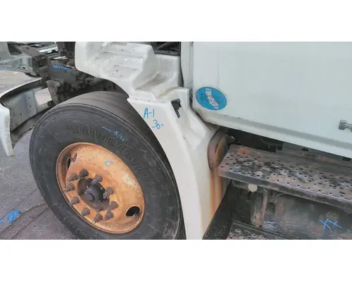 Fender Extension HINO 338 LKQ Heavy Truck - Goodys