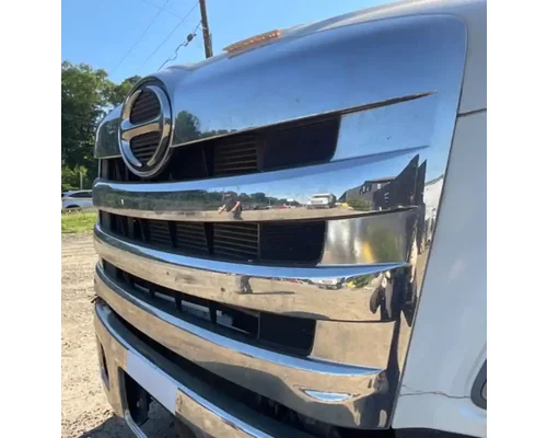Hino 338 Grille