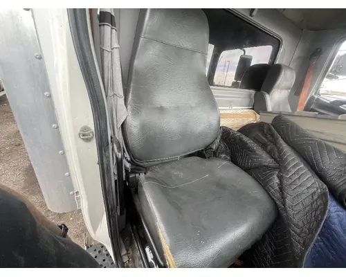 Seat, Front HINO 338 DTI Trucks