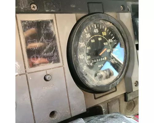 Hino FD Instrument Cluster