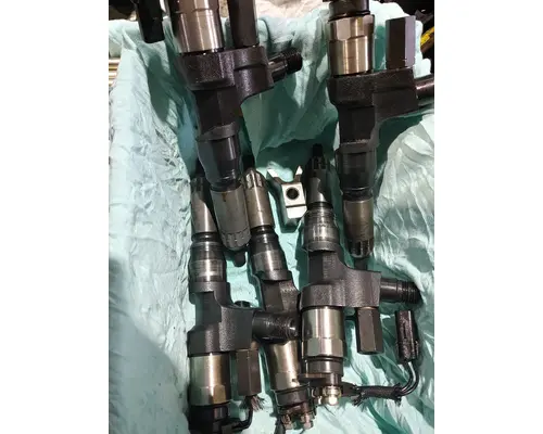 Fuel Injector HINO J08 Truck Salvage International Inc