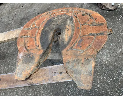 Fifth Wheel HOLLAND 579 Payless Truck Parts