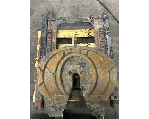 Fifth Wheel HOLLAND AIR SLIDE Hatch Trucking &amp; Salvage Parts LLC