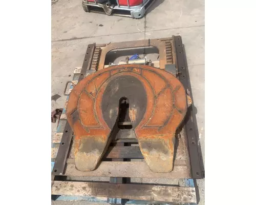 Fifth Wheel HOLLAND AIR SLIDE Truck Salvage International Inc