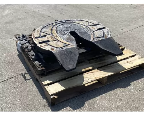 Fifth Wheel HOLLAND Cascadia 126 Frontier Truck Parts