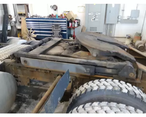 Fifth Wheel HOLLAND HYDRAULIC LIFTING LKQ Thompson Motors - Wykoff