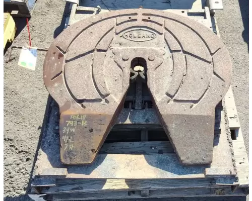 Fifth Wheel HOLLAND STATIONARY Garabedian Equipment Company