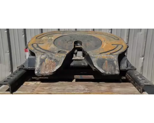 Fifth Wheel HOLLAND STATIONARY Garabedian Equipment Company
