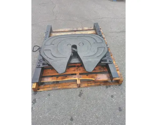 Fifth Wheel HOLLAND STATIONARY LKQ KC Truck Parts - Inland Empire