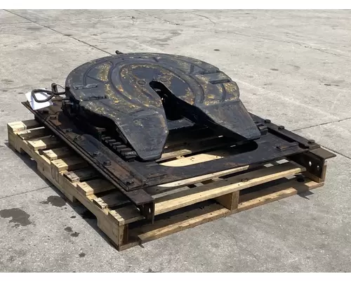 Fifth Wheel HOLLAND T660 Frontier Truck Parts