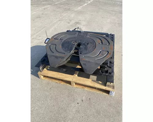 Fifth Wheel HOLLAND T680 Frontier Truck Parts