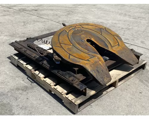 Fifth Wheel HOLLAND T800 Frontier Truck Parts
