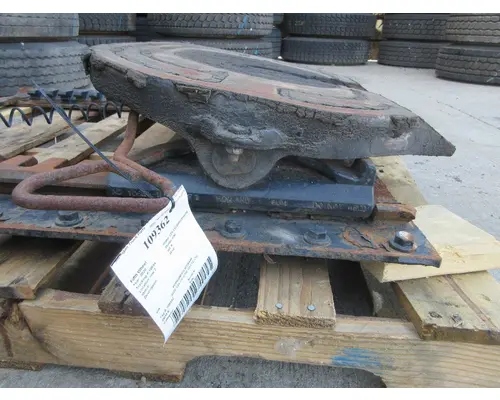 Fifth Wheel HOLLAND VNL Michigan Truck Parts
