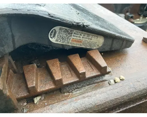 Holland XA-351-A-L-P Fifth Wheel