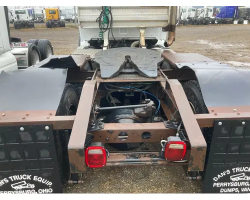 Holland XA-351-A-L-P Fifth Wheel