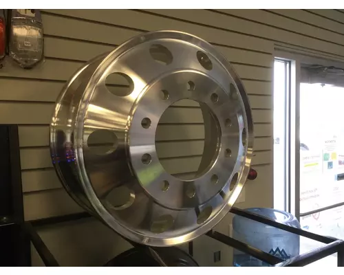 Wheel HUB PILOTED - ALUMINUM 22.5 X 8.25 LKQ KC Truck Parts - Inland Empire