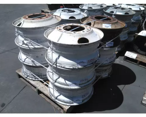 Wheel HUB PILOTED - STEEL 22.5 X 8.25 LKQ Heavy Truck Maryland