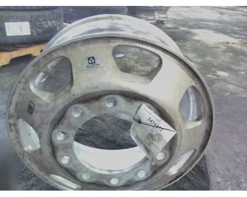 Wheel HUB PILOTED - ALUMINUM 22.5 X 8.25 LKQ KC Truck Parts - Inland Empire