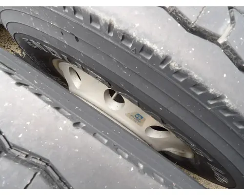 Wheel HUB PILOTED - ALUMINUM 22.5 X 8.25 LKQ Thompson Motors - Wykoff