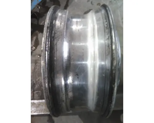 Wheel HUB PILOTED - ALUMINUM 22.5 X 8.25 LKQ Thompson Motors - Wykoff