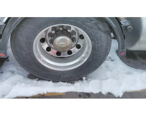 Wheel HUB PILOTED - ALUMINUM 22.5 X 8.25 LKQ Heavy Truck - Goodys