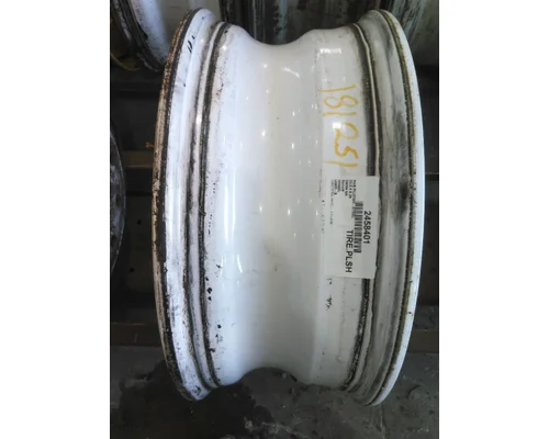 Wheel HUB PILOTED - STEEL 22.5 X 8.25 LKQ Thompson Motors - Wykoff