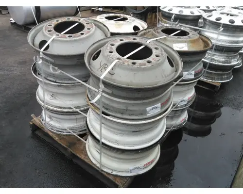 Wheel HUB PILOTED - STEEL 22.5 X 8.25 LKQ Heavy Truck Maryland