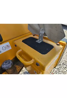 Hyundai HL740-7A Battery Box