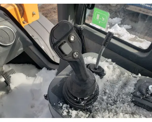 Hyundai HL757TM-9 Equip Controls