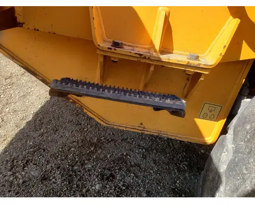 Hyundai HL757TM-9 Equip Fuel Tank