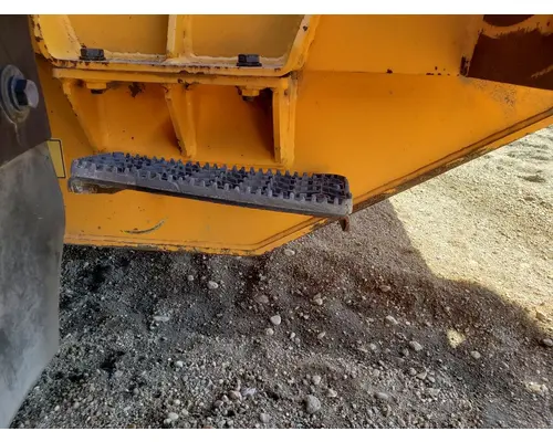 Hyundai HL757TM-9 Equip Fuel Tank