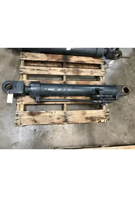 Hyundai HL757TM-9 Equip Hydraulic Cylinder