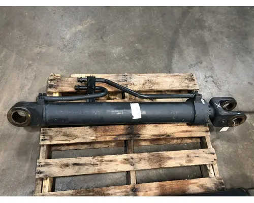 Hyundai HL757TM-9 Equip Hydraulic Cylinder