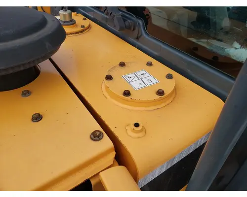 Hyundai HL757TM-9 Equip Hydraulic TankReservoir
