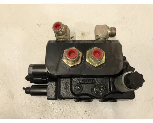 Hyundai HL757TM-9 Equip Hydraulic Valve