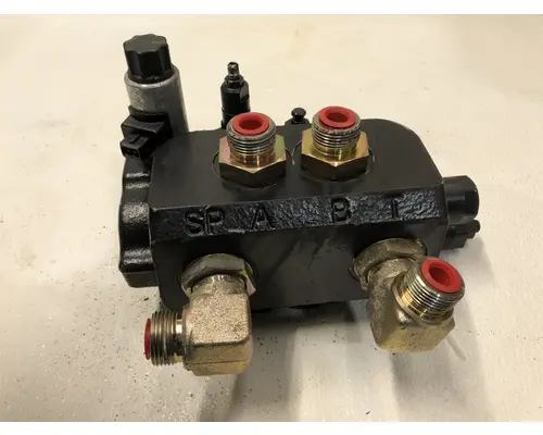 Hyundai HL757TM-9 Equip Hydraulic Valve
