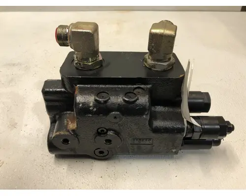 Hyundai HL757TM-9 Equip Hydraulic Valve