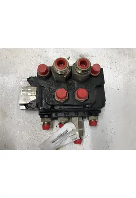 Hyundai HL757TM-9 Equip Hydraulic Valve