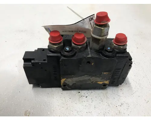 Hyundai HL757TM-9 Equip Hydraulic Valve