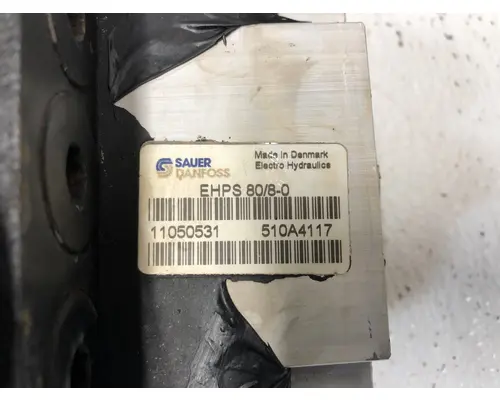 Hyundai HL757TM-9 Equip Hydraulic Valve