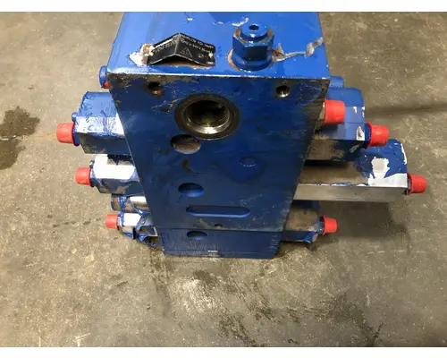 Hyundai HL757TM-9 Equip Hydraulic Valve