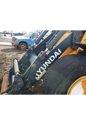 Hyundai HL757TM-9 Equip Loader Arm