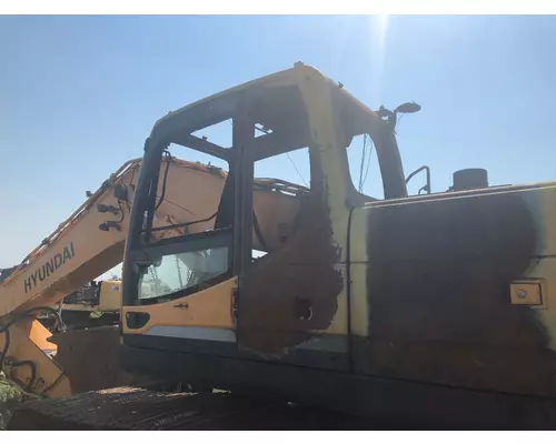 Hyundai R380 LC-9 Equip Cab Assembly