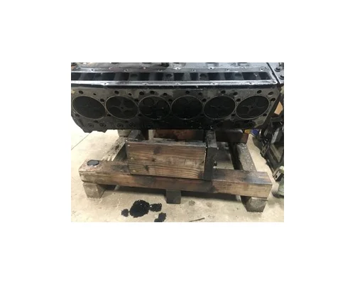 IC CORPORATION CE Cylinder Head