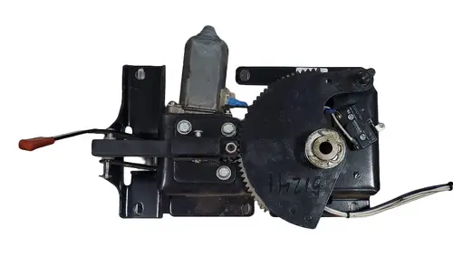 IC CORPORATION CE Electric Door Motor OEM# 0 130 821 324 