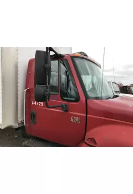 IHC 4300 Cab Cut
